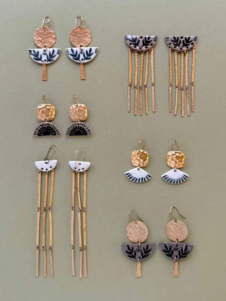 bijoux faits main, boucles d'oreilles céramiques, porcelaine, plaqués or, Studio Alchimies
