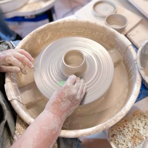 Les Bases de la Poterie au Tour - Cours Hebdo 2h sur 6 Semaines